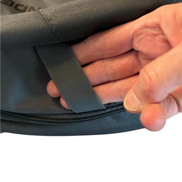 Under Armour Gray & Black Storm Hustle-Lite Backpack with Durable Design NWOT - Picture 14 of 15